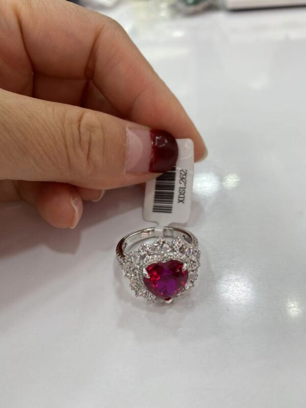 XDSL262 Heart-shaped Ruby Ring