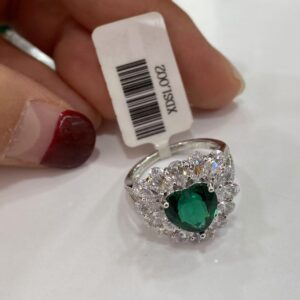 XDSL002 Heart-shaped Emerald Ring